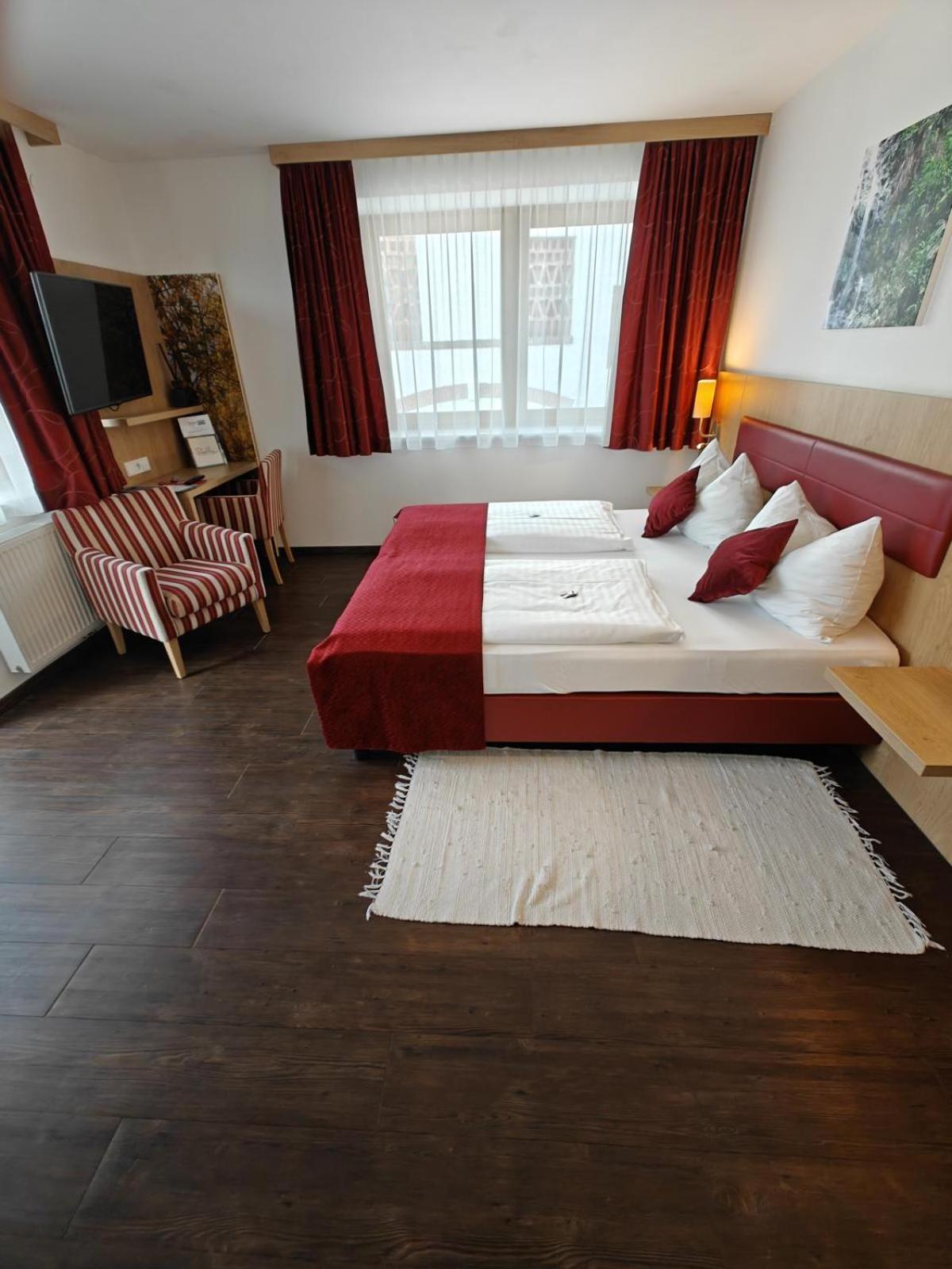 Hotel Restaurant Perschler Rattenberg  Extérieur photo